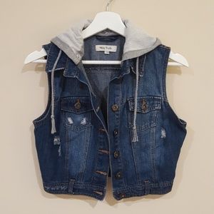 ❌✨NEW✨ Hooded Denim Vest❌SOLD!